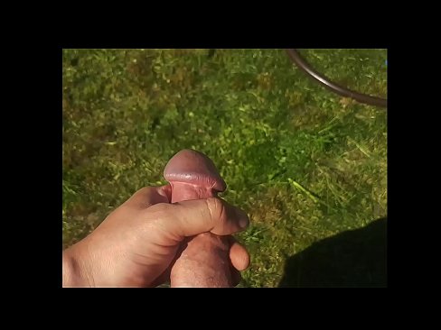 ❤️ Hottie beroa bere pussy arrosa izorratu egiten du eta udako lorategi batean squirt batekin esperma egiten du ❤️ Sexu bideoa gurean eu.rionews.top